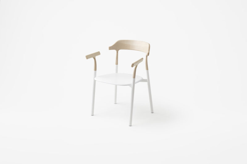 Twig, la silla incompleta de Nendo. Minimalismo nipón © Akihiro Yoshida 