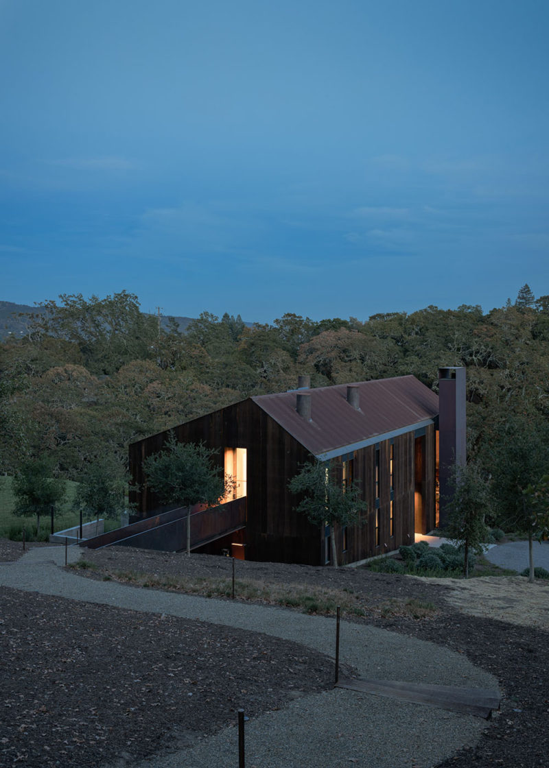 Faulkner Architects y la reinterpretación de los graneros californianos