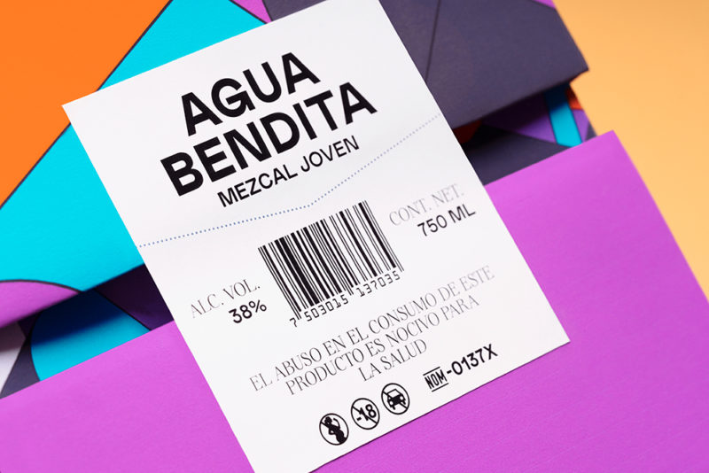 Futura desarrolla el branding de Agua Bendita. Diseño y mezcal mexicano