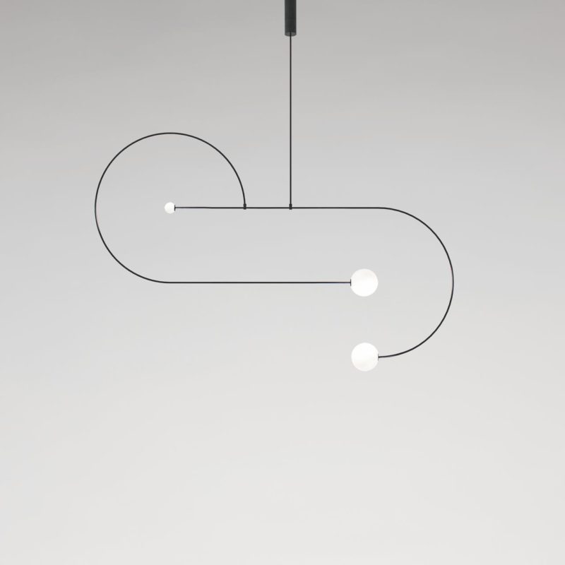 Michael Anastassiades firma Mobile Chandelier. El equilibrio de la luz