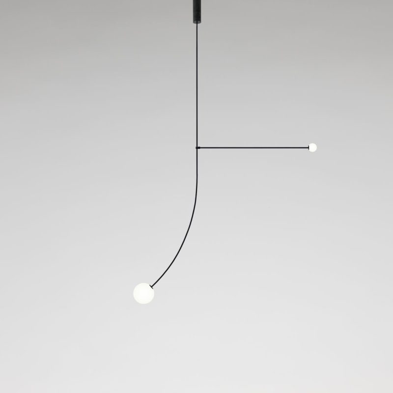 Michael Anastassiades firma Mobile Chandelier. El equilibrio de la luz