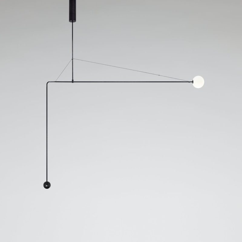 Michael Anastassiades firma Mobile Chandelier. El equilibrio de la luz