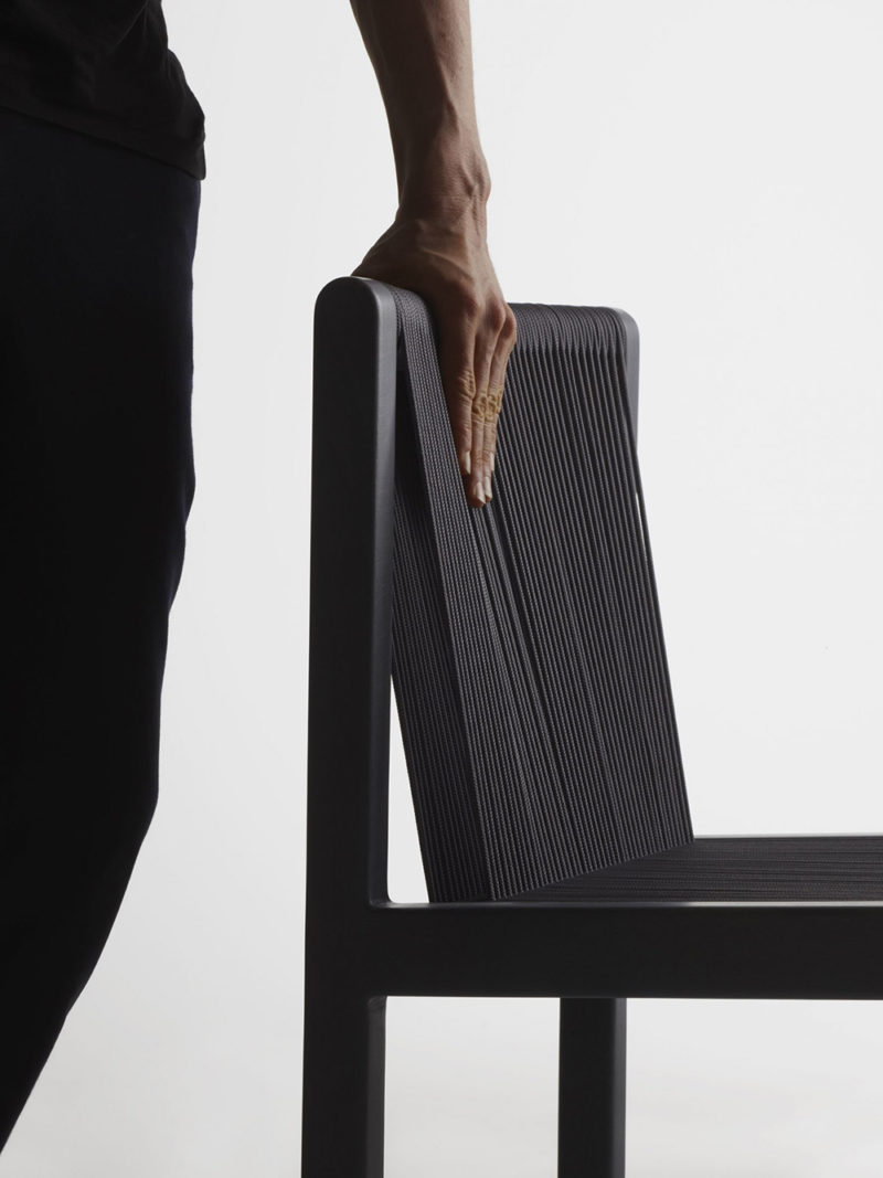 Filo, la silla encordada de los hermanos Bouroullec