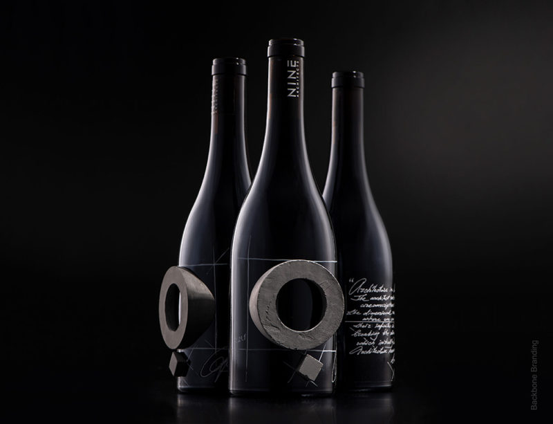 Nine: el branding arquitectónico de Backbone. Diseño, arquitectura y buen vino