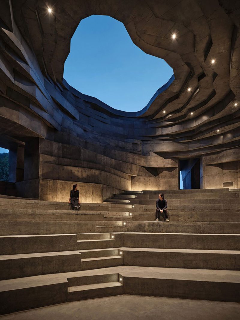 Chapel of Sound: monolítico, ancestral, vanguardista. Así es el pabellón de Open