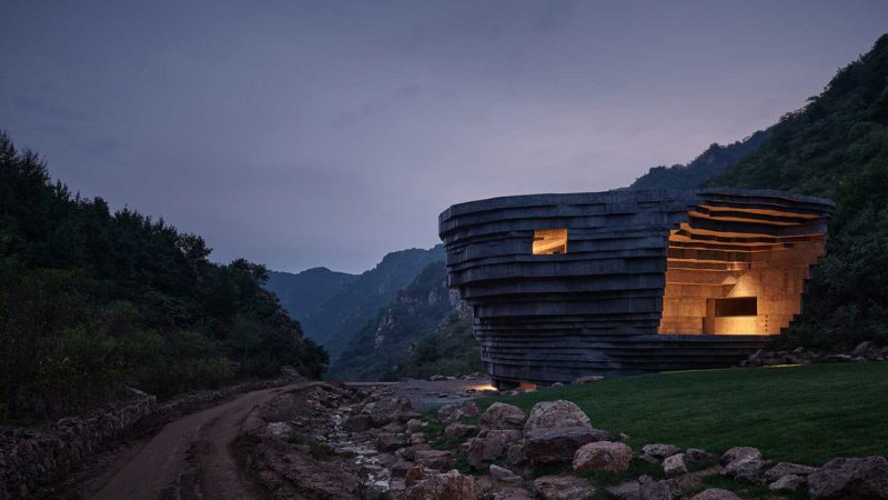 Chapel of Sound: monolítico, ancestral, vanguardista. Así es el pabellón de Open