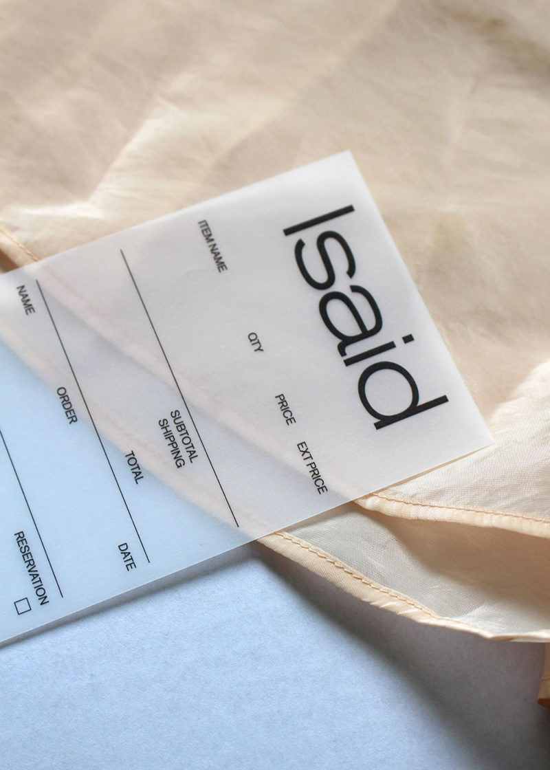 Eunsun Park desarrolla el branding de Isaid. Moda y buen diseño desde Seúl