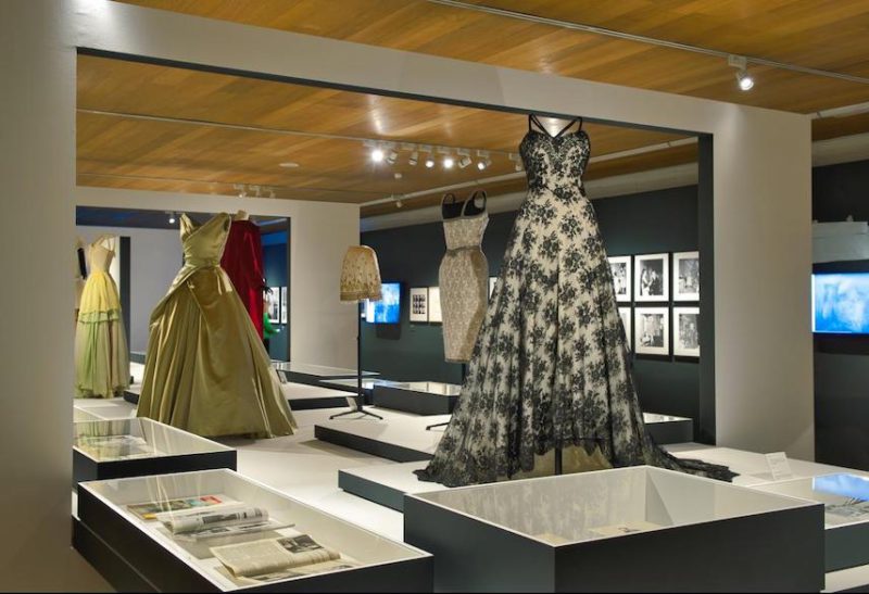En Madrid. Una historia de la moda, 1940-1970