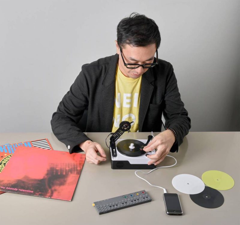 EZ Record Maker, el grabador de vinilos portátil de Yuri Suzuki