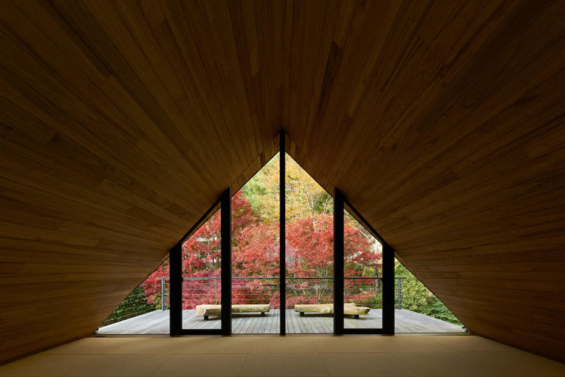 House in Saiko, la casa del bosque de Keiji Ashizawa. Naturaleza y buen diseño