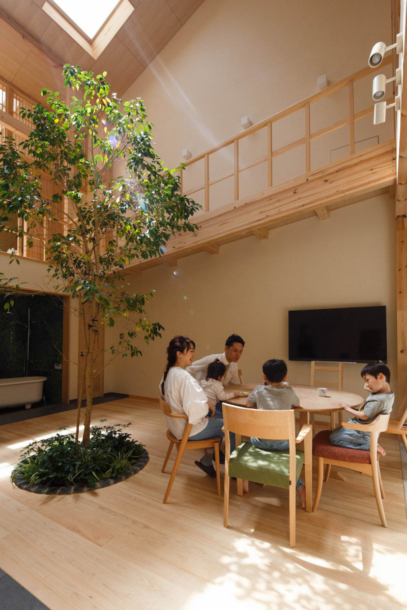 Tradición y vanguardia en House in Kyoto, un proyecto de 07BEACH. © Yosuke Ohtake