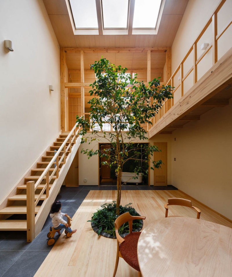 Tradición y vanguardia en House in Kyoto, un proyecto de 07BEACH. © Yosuke Ohtake