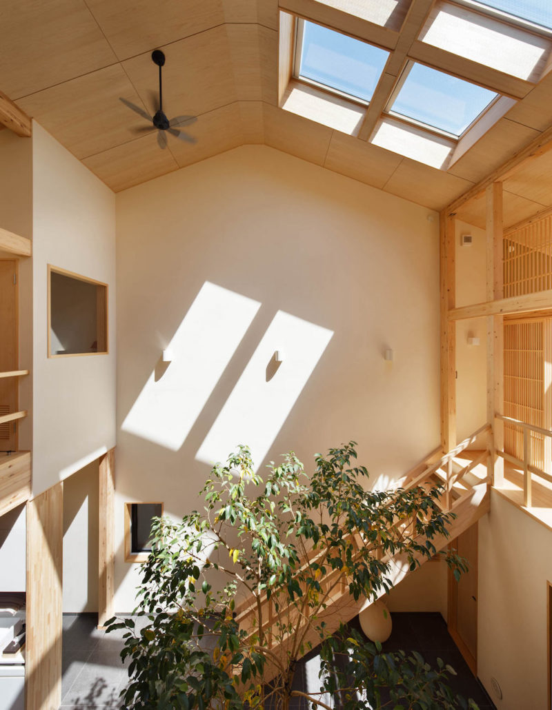 Tradición y vanguardia en House in Kyoto, un proyecto de 07BEACH. © Yosuke Ohtake