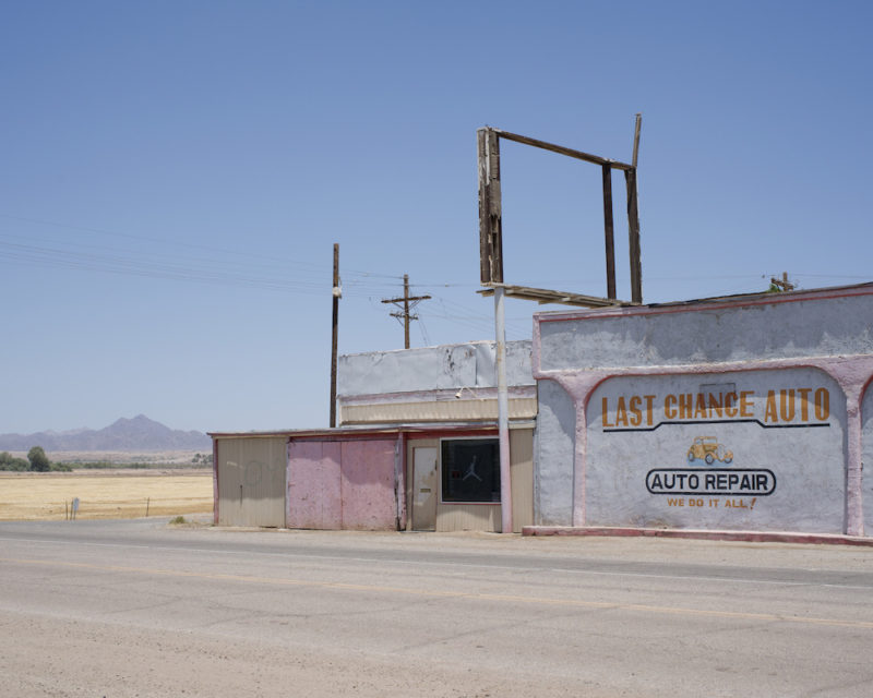 La arquitectura abandonada de Steven Brooks. Fotografía contracultural