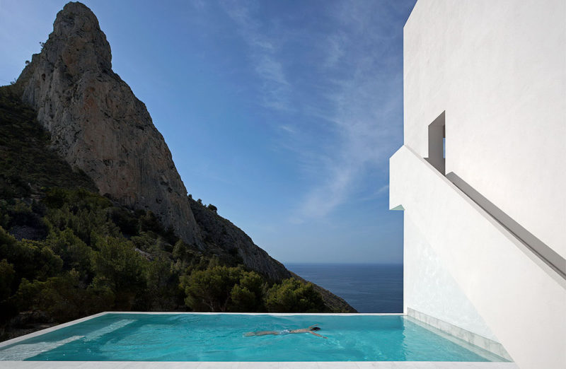Casa del Acantilado, una obra 100% Fran Silvestre Arquitectos
