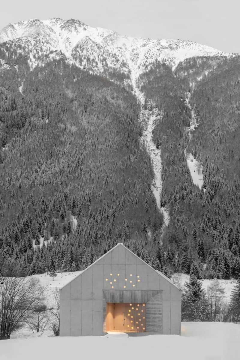 El refugio monolítico de Andreas Gruber en las cumbres de Bolzano