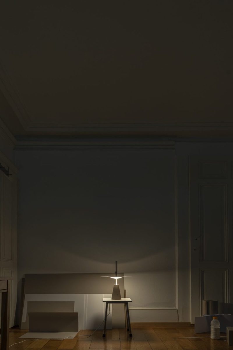 Elevation, la lámpara "ajustable" de Alexander Schul