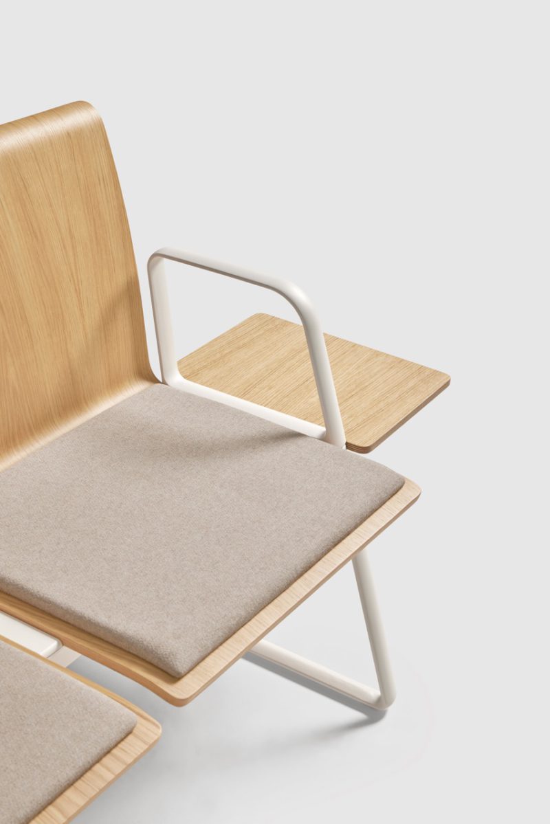 Esitt y Lin, mobiliario específico para espacios de trabajo de Alegre Design 