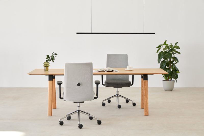 Esitt y Lin, mobiliario específico para espacios de trabajo de Alegre Design