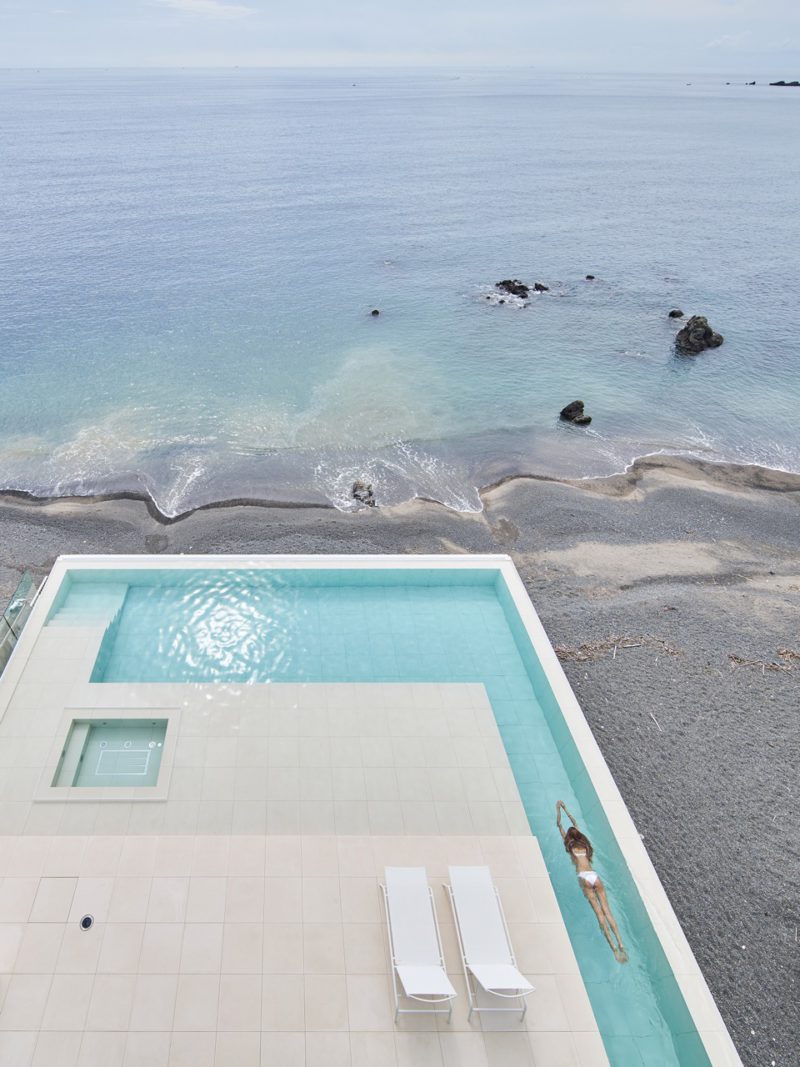 Skypool Villa, de Shinichi Ogawa & Associates. © Koji Fujii