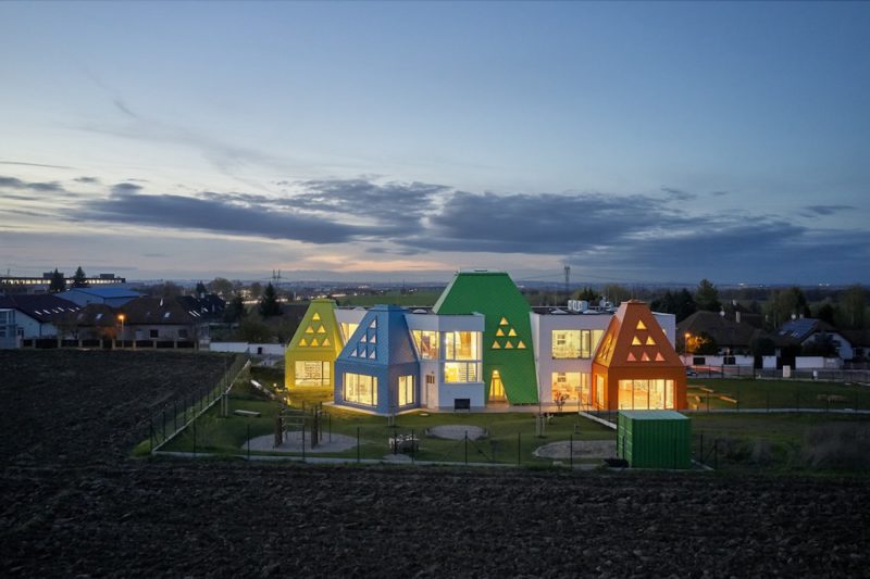 Větrník Kindergarten, la guardería de diseño de David Kraus © Filip Slapal