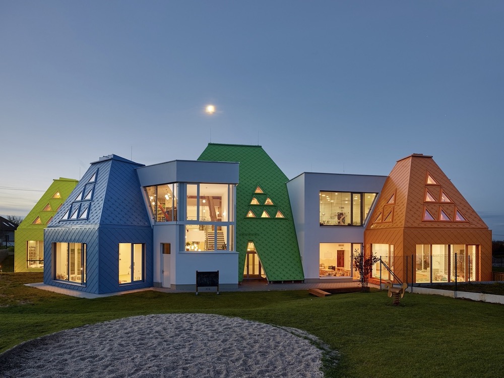 Větrník Kindergarten, la guardería de diseño de Architektura a las afueras de Praga