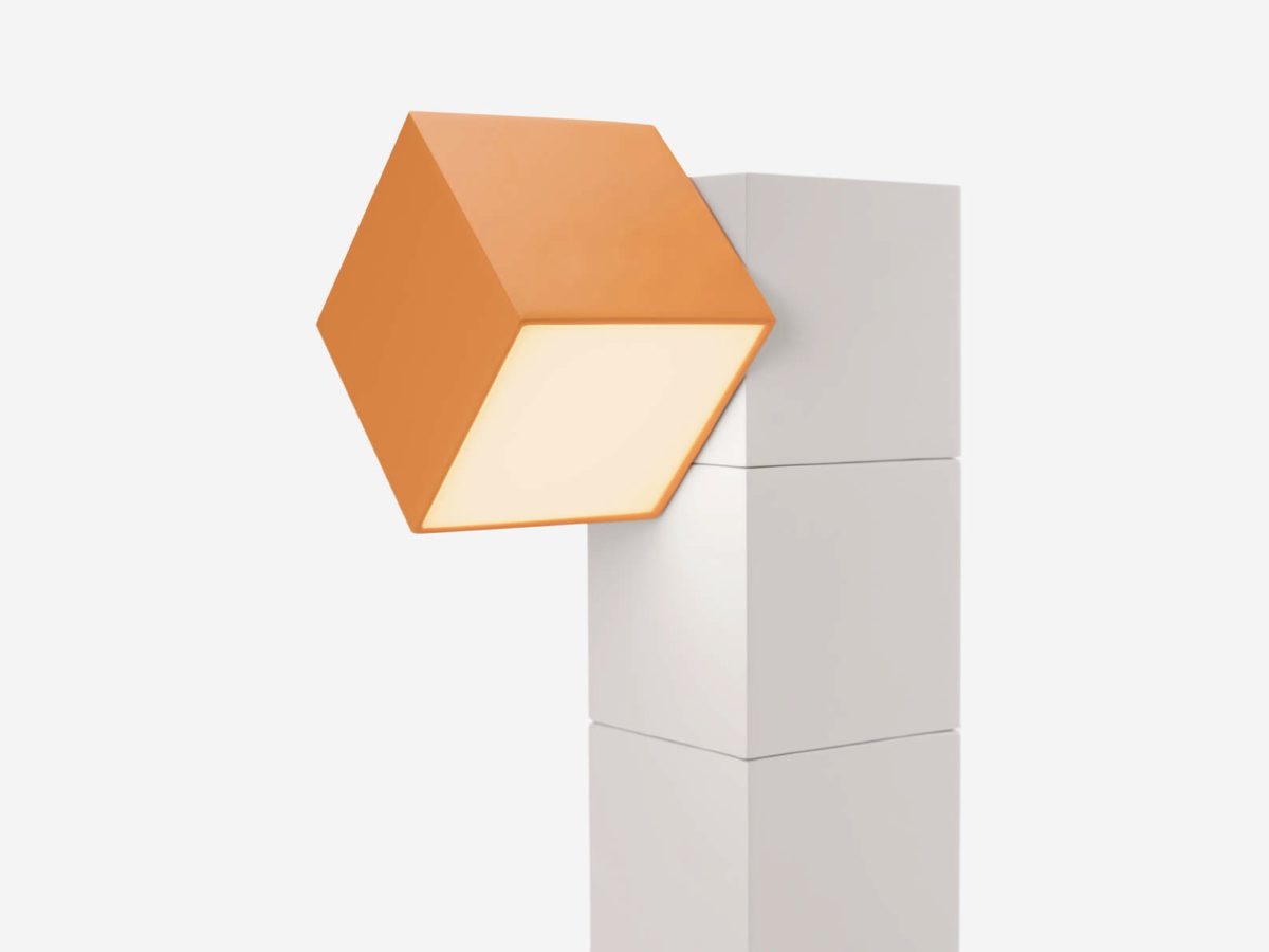 Modular, cuboide, impactante: Analog Task Light, la lámpara de escritorio de Chris Granneberg