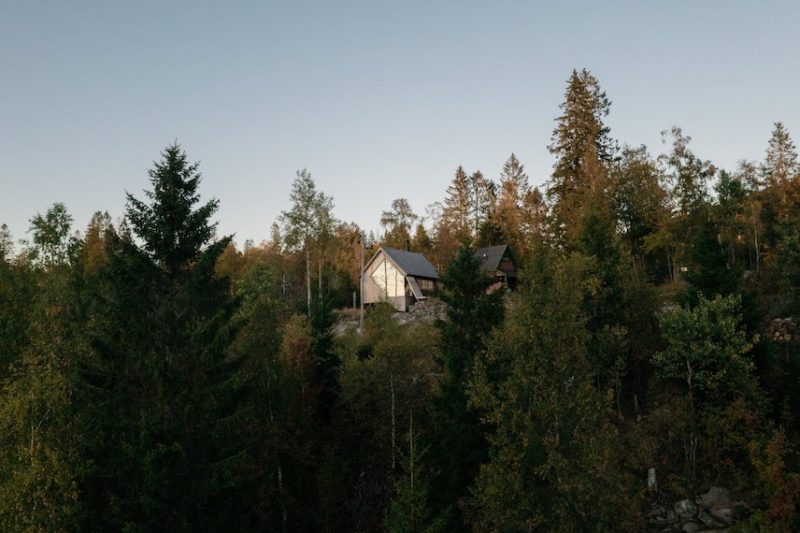 El refugio de montaña "deconstruido" de Rever & Drage en los bosques noruegos
