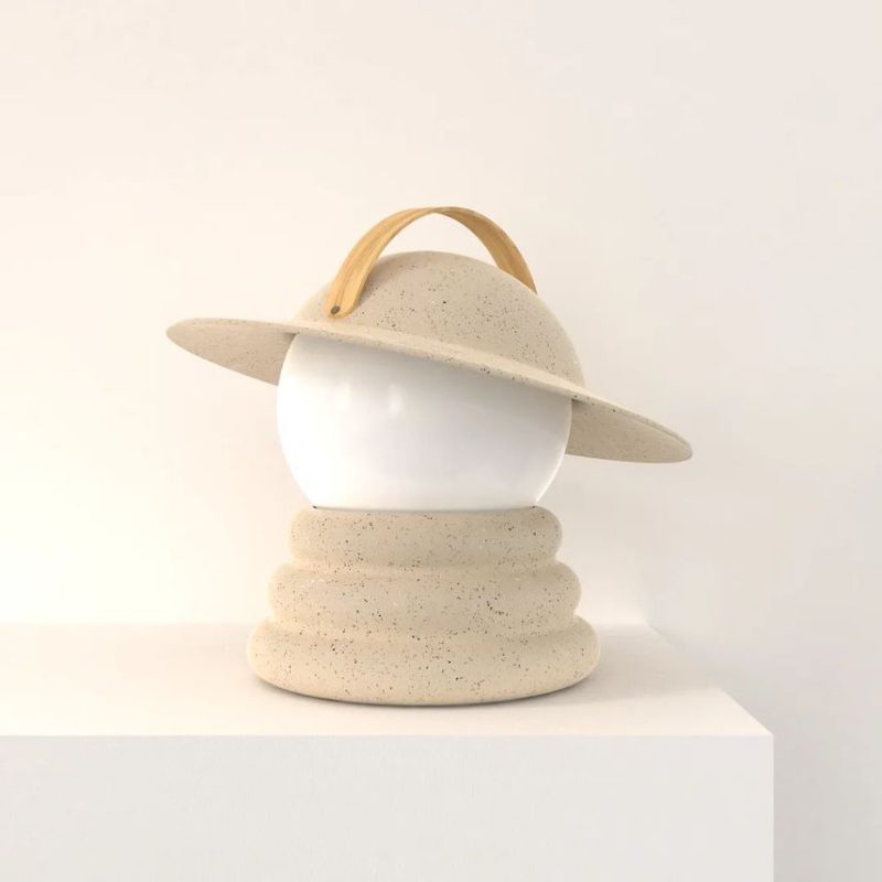 Lua, la lámpara 'sombrero' de Eric Nicolas y Patricia Alvarez