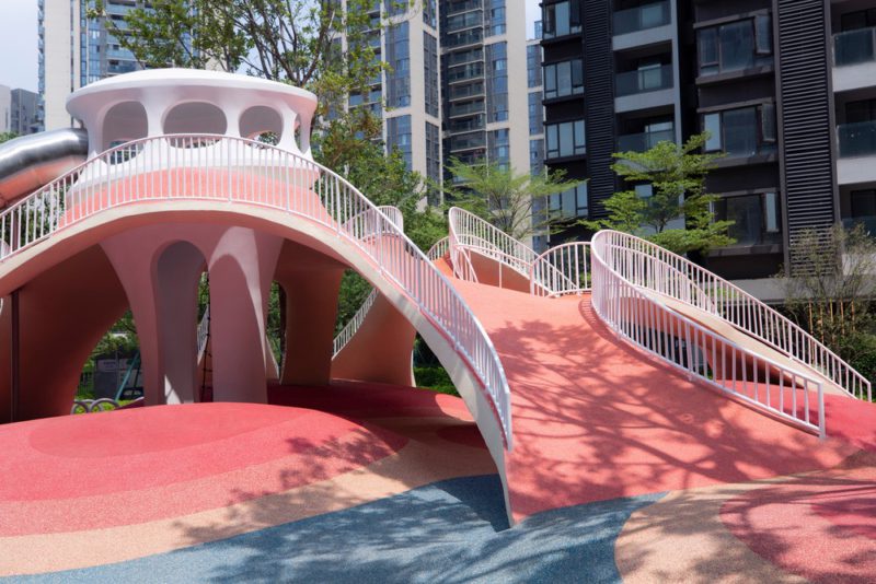 Red Dunes, de Xisui Design. Color y fantasia en las calles de Guangzhou. © Hu Yihao / XISUI Design