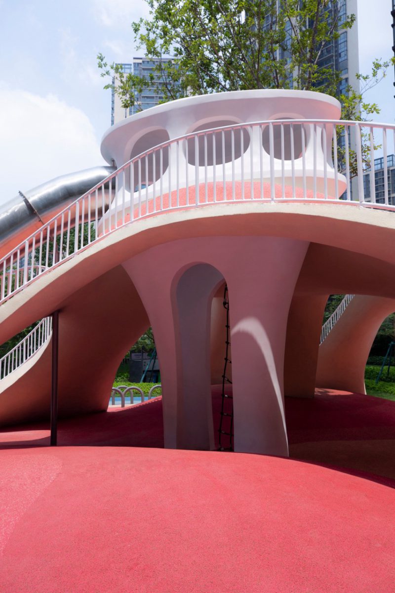 Red Dunes, de Xisui Design. Color y fantasia en las calles de Guangzhou. © Hu Yihao / XISUI Design