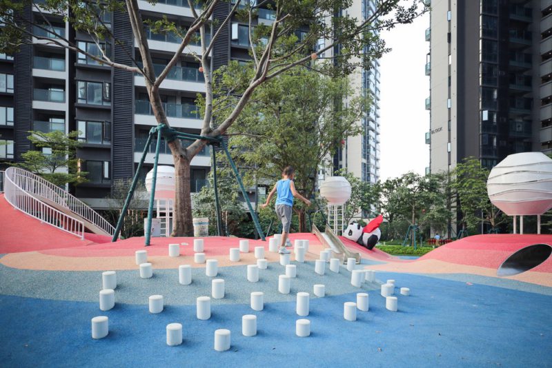 Red Dunes, de Xisui Design. Color y fantasia en las calles de Guangzhou. © Hu Yihao / XISUI Design