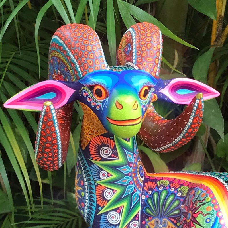 Alebrijes: la magia y el color de México