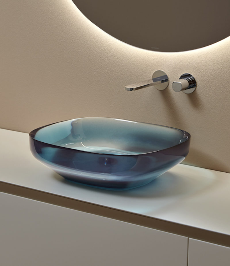 Mario Ferrarini crea Ago 3C para Antoniolupi. El oficio de diseñar espacios de baño