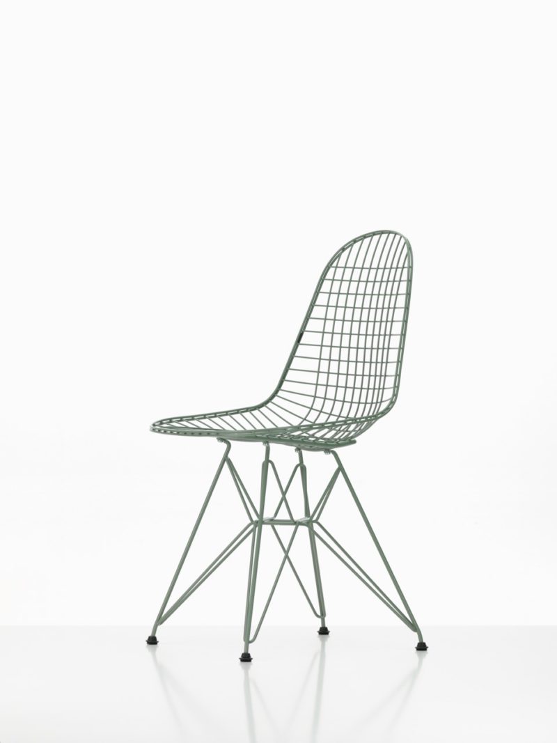 La icónica silla Shell de Charles y Ray Eames cobra nueva vida