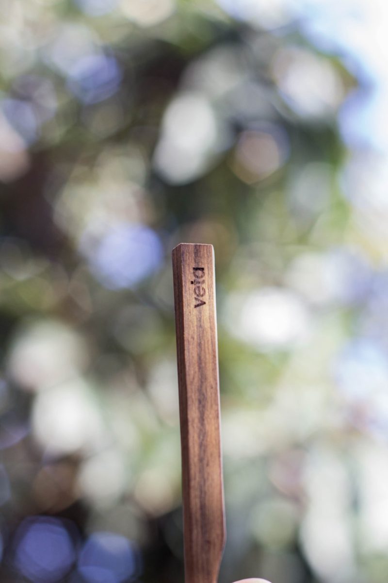 Encontrarle la veta: Noto, las gafas de madera recuperada de Hernán Fretto