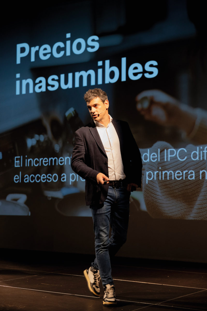 Zorraquino: Diseñar en el crecimiento sostenible para hacer frente a la posverdad