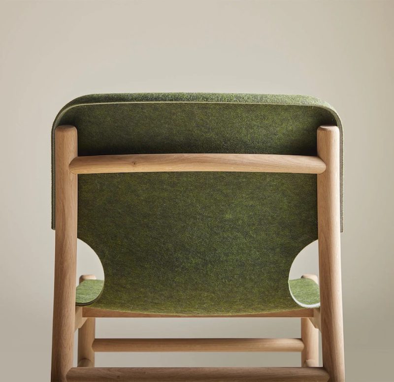 Xume, la silla "esencial" de Iratzoki y Lizaso. Diseño, madera y fieltro PET