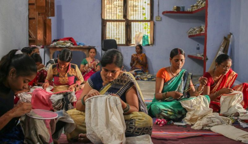 Simbiosis: arte, diseño y artesanía textil de la India en Berlín