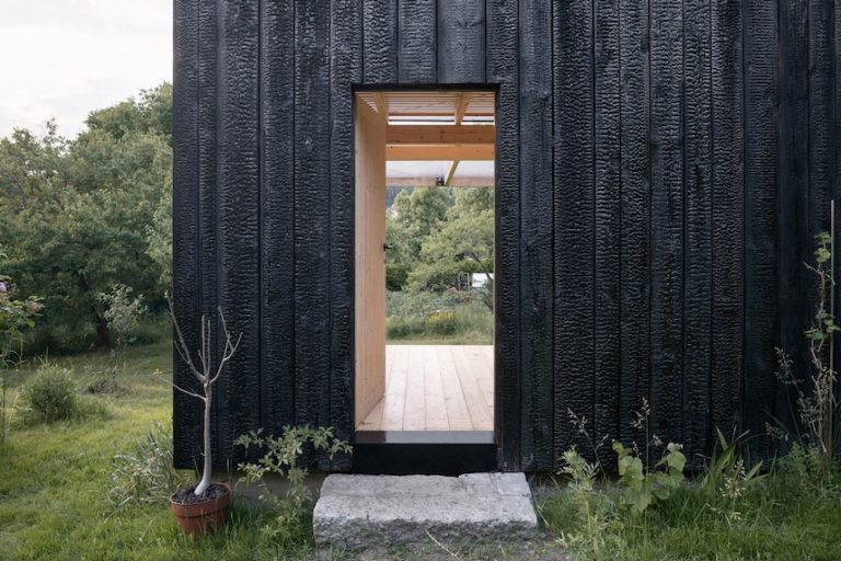 Byró presenta Zahradní Pavilon. Un refugio dentro de un refugio ...