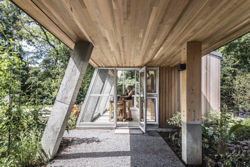 Agathom desdibuja el skyline de Thornhill con volumen arquitectónico único © Steven Evans
