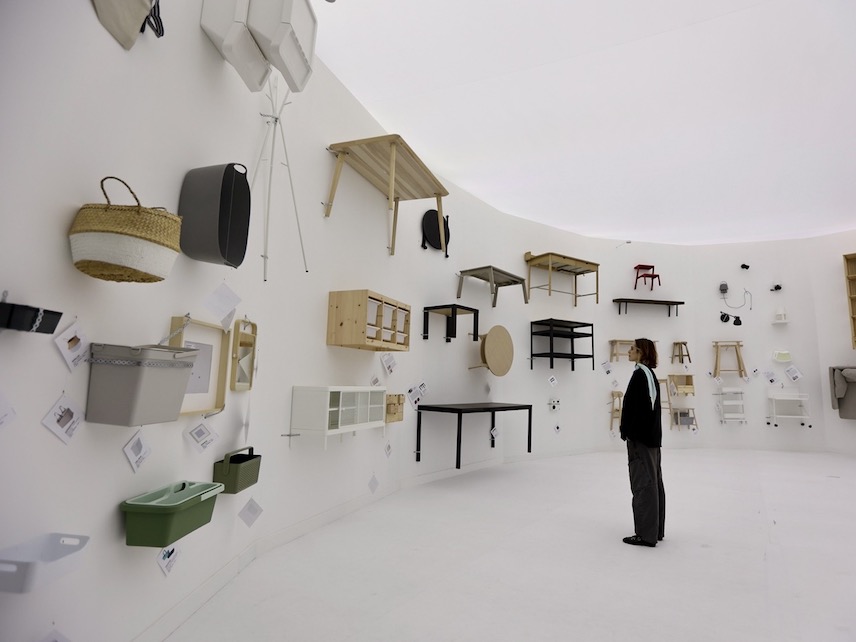 100 objetos de IKEA que nos hubiese gustado tener en Vinçon. Imperdible muestra en el Disseny Hub Barcelona