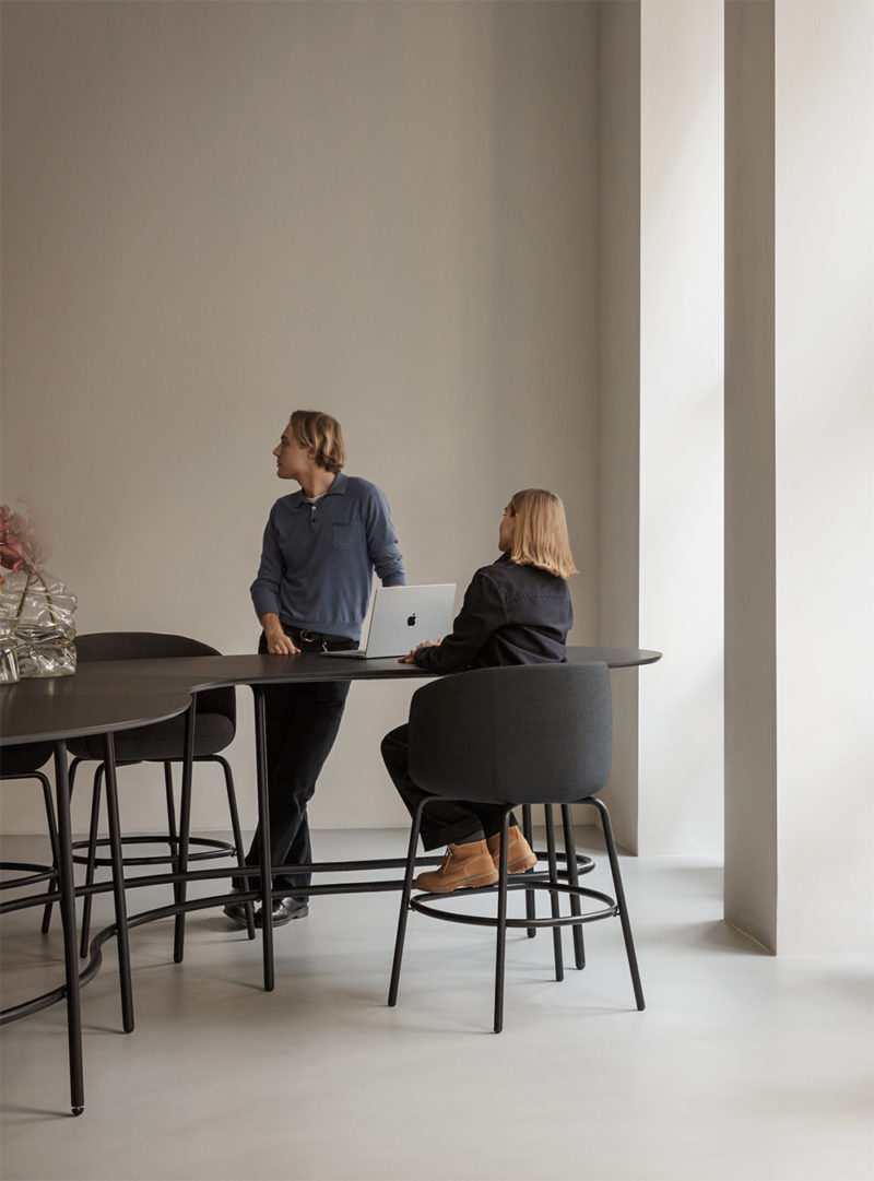 Form Us With Love: mesas de trabajo a otro nivel