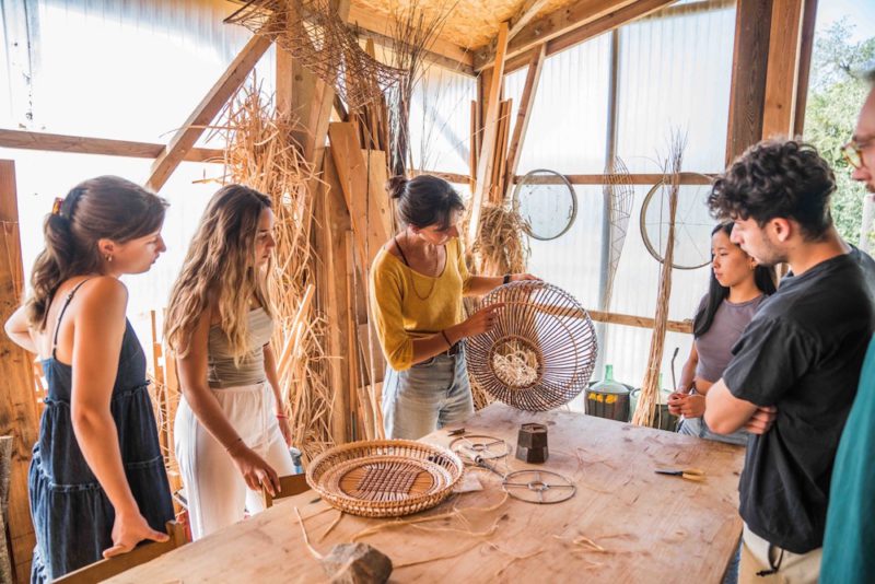 Becas Másters Elisava 2026: 28 becas del 50% del importe de cada máster