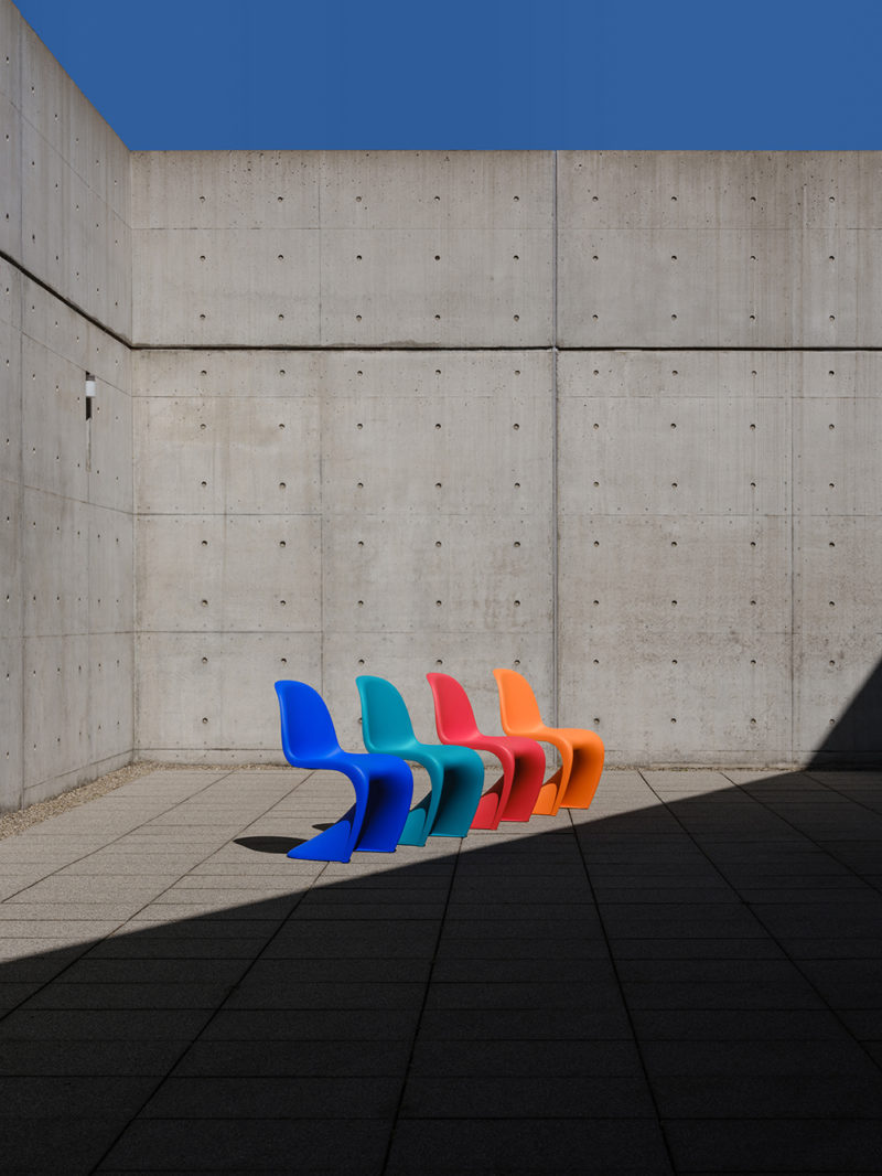 Vitra celebra el centenario de Verner Panton con una edición limitada de la icónica Panton Chair.
