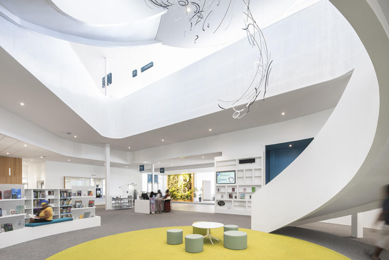 Biblioteca L’Octogone renace en Montreal