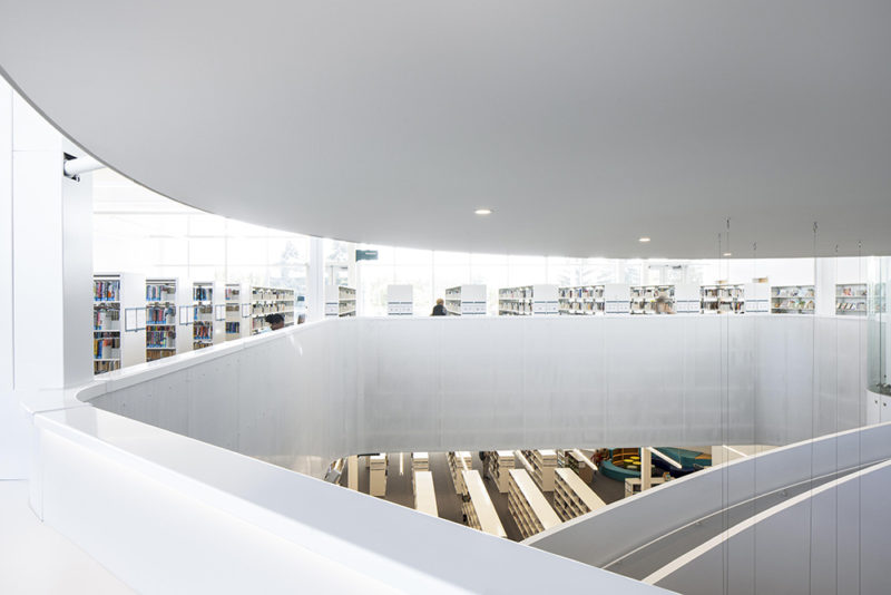 Biblioteca L’Octogone renace en Montreal