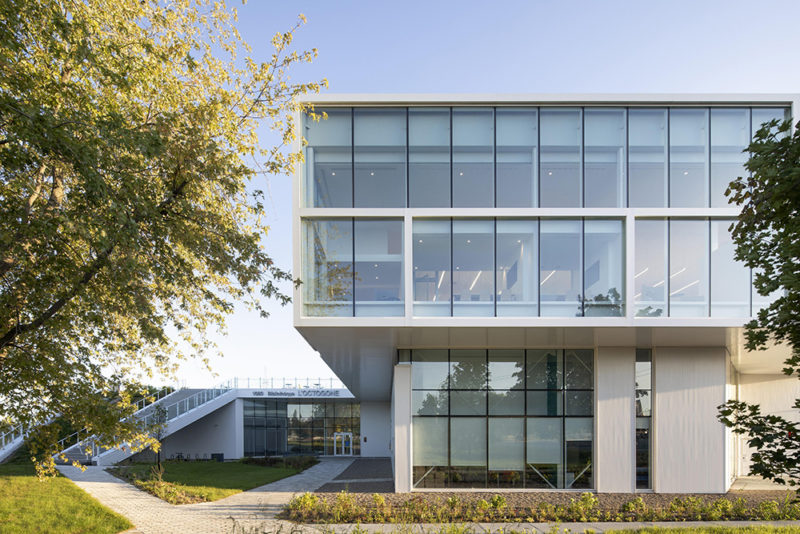 Biblioteca L’Octogone renace en Montreal